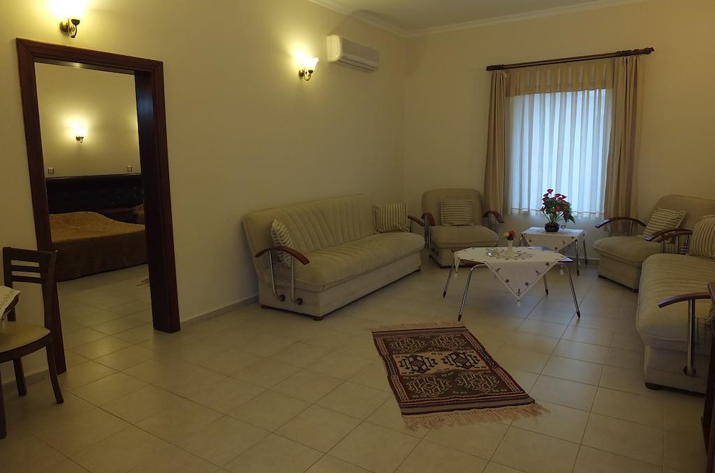 Bacahan Hotel Altınoluk Szoba fotó