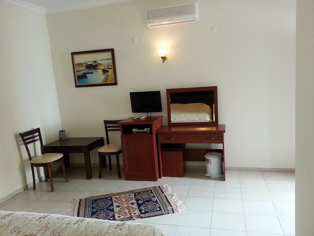 Bacahan Hotel Altınoluk Szoba fotó