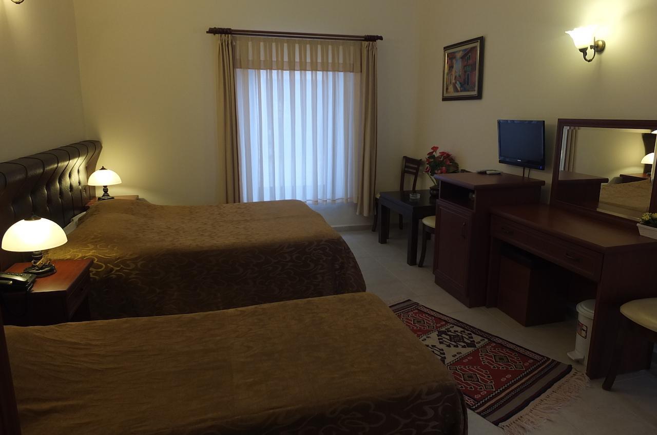 Bacahan Hotel Altınoluk Szoba fotó